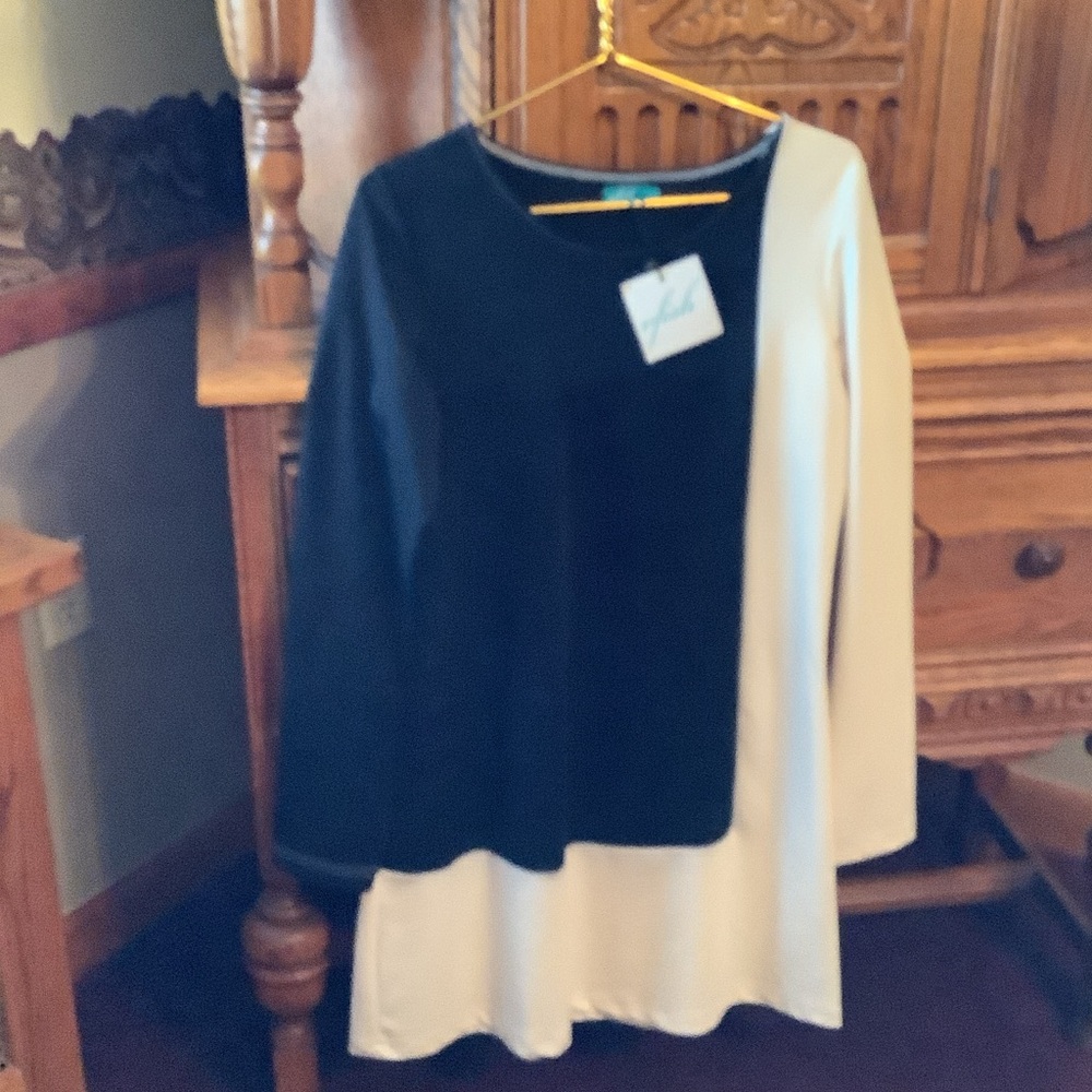 Vfish size Large dress